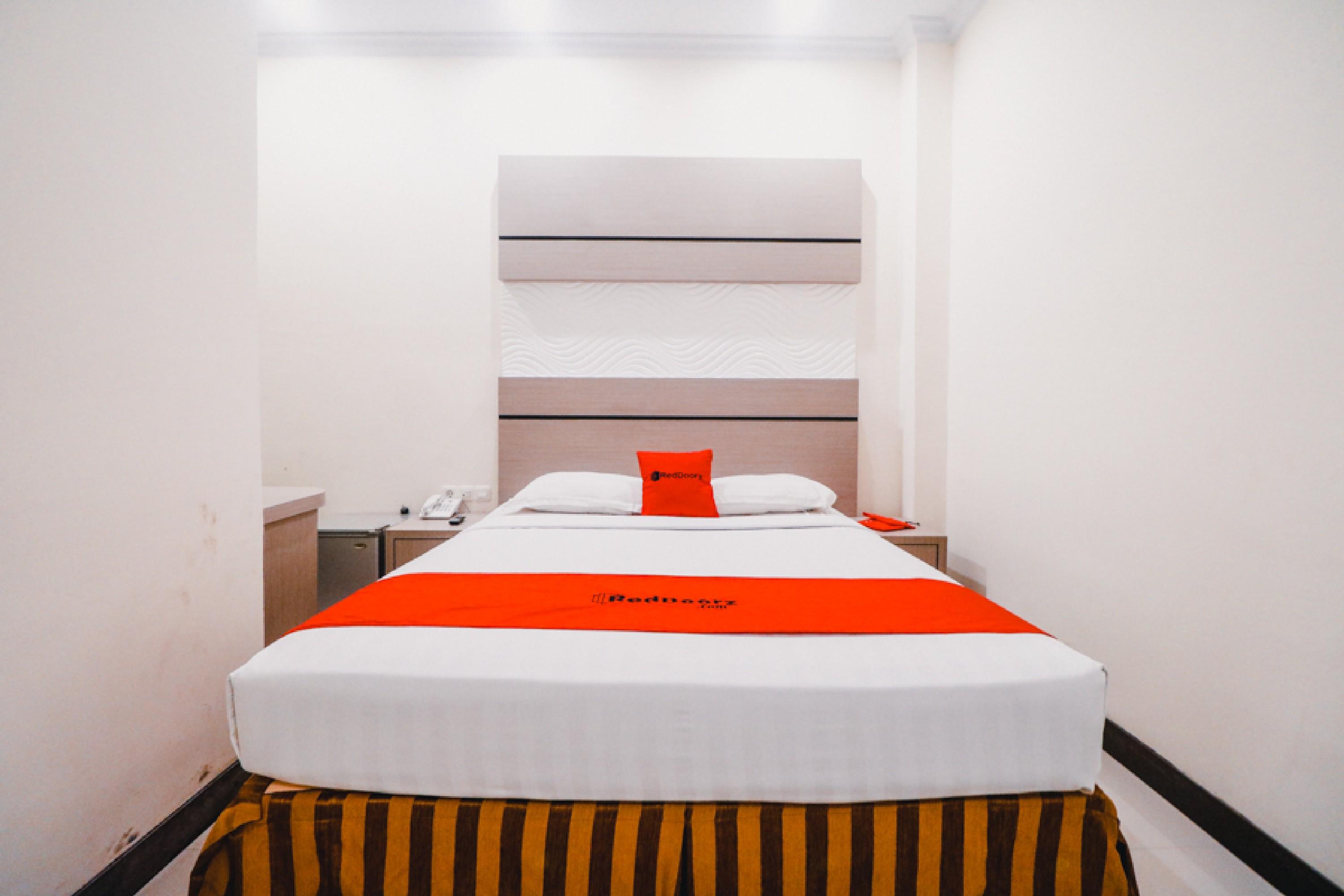Reddoorz Plus near Makassar Town Square Bagian luar foto